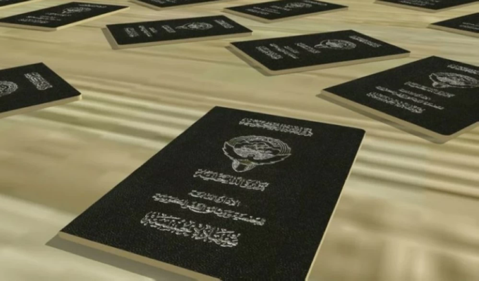 الكويت تسحب الجنسية من داعية شهير: الأسباب والتداعيات