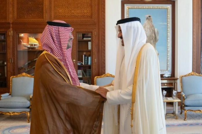 أمير قطر يستقبل الأمير تركي بن محمد: مباحثات لتعزيز العلاقات