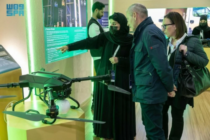 وزارة الداخلية تشارك في معرض الطيران العام 2025: تقنيات أمنية متطورة