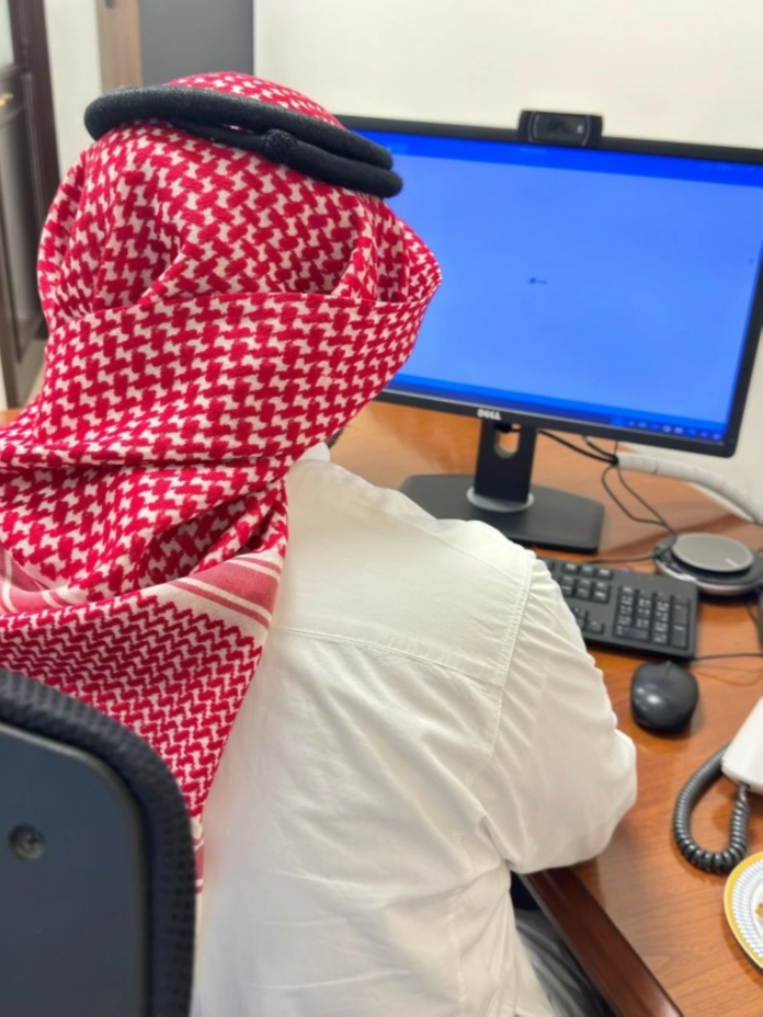 الموارد البشرية: مقترح الزي الوطني واللباس المحتشم للموظفين