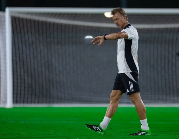 المنتخب السعودي يواجه عمان في كأس العرب 2025: تحضيرات رينارد والقائمة