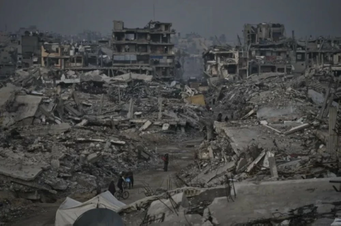 انهيار الهدنة في غزة: إسرائيل تكثف القصف البري والجوي