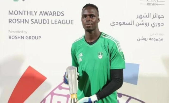 الأهلي يفتح ملف تجديد عقود ميندي وإيبانيز لضمان الاستقرار