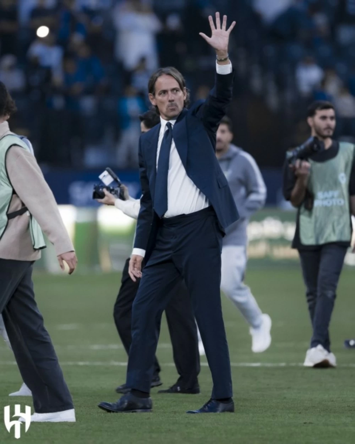 أرقام سيموني إنزاغي مع الهلال: مسيرة بلا هزائم وجدل تكتيكي