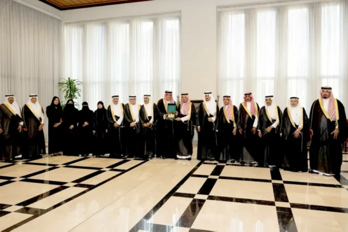 نائب أمير مكة يستقبل وفد الشورى لبحث مشاريع التنمية