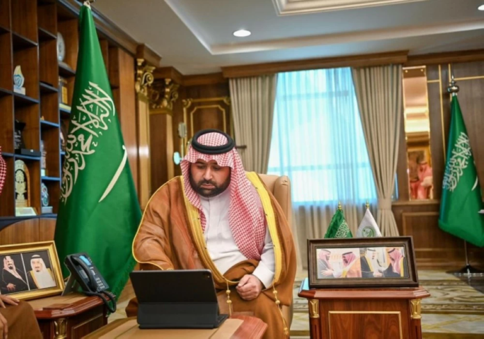 أمير جازان يدشن تصفيات مسابقة الملك سلمان للقرآن الكريم