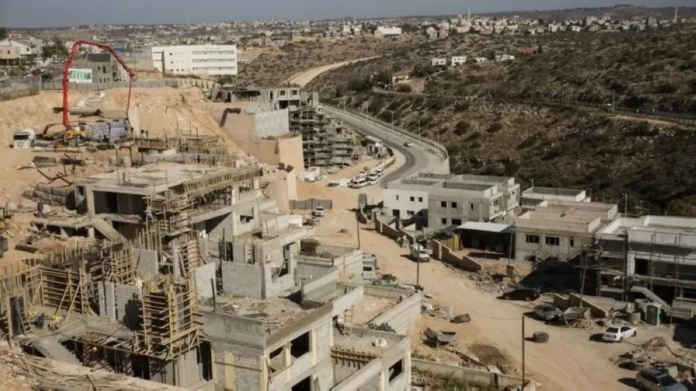 إسرائيل تقر 19 مستوطنة جديدة بالضفة: التفاصيل والتداعيات