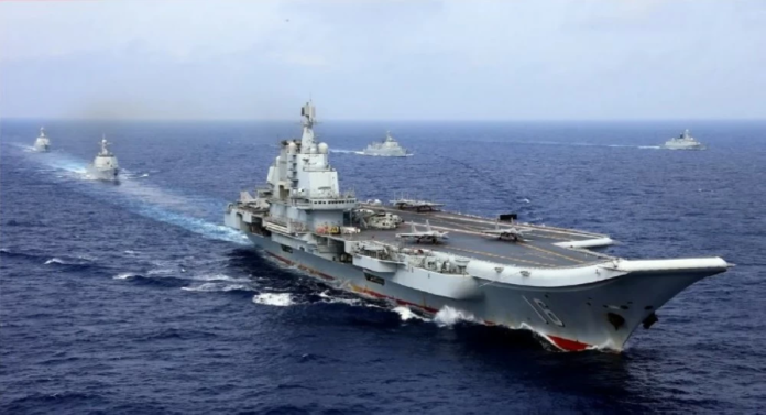 ماكرون يعلن بناء حاملة طائرات نووية جديدة بديلة لشارل ديغول