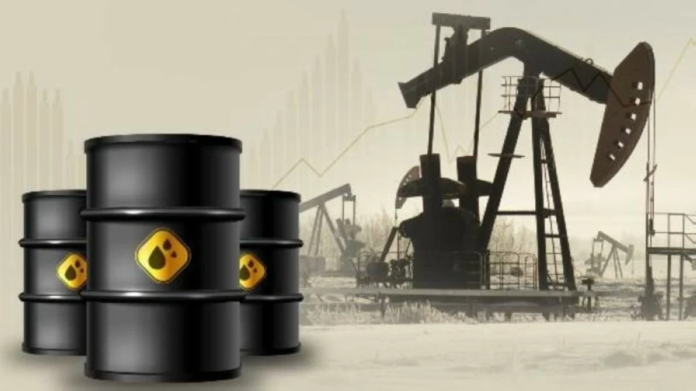 مخزونات النفط الأمريكية تنخفض: تحليل تقرير EIA الأخير