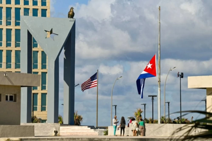 الاستخبارات الأمريكية: لا سقوط وشيك للنظام الكوبي رغم الأزمة