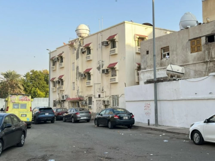 أمانة جدة: فصل خدمات مباني الرويس الآيلة للسقوط