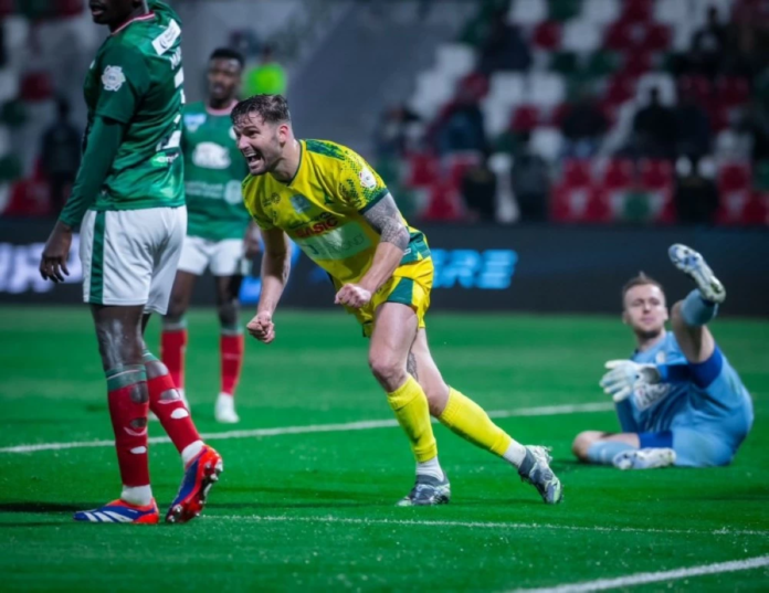 الخليج يعود بقوة: انتصاران متتاليان يعززان موقعه بالدوري السعودي