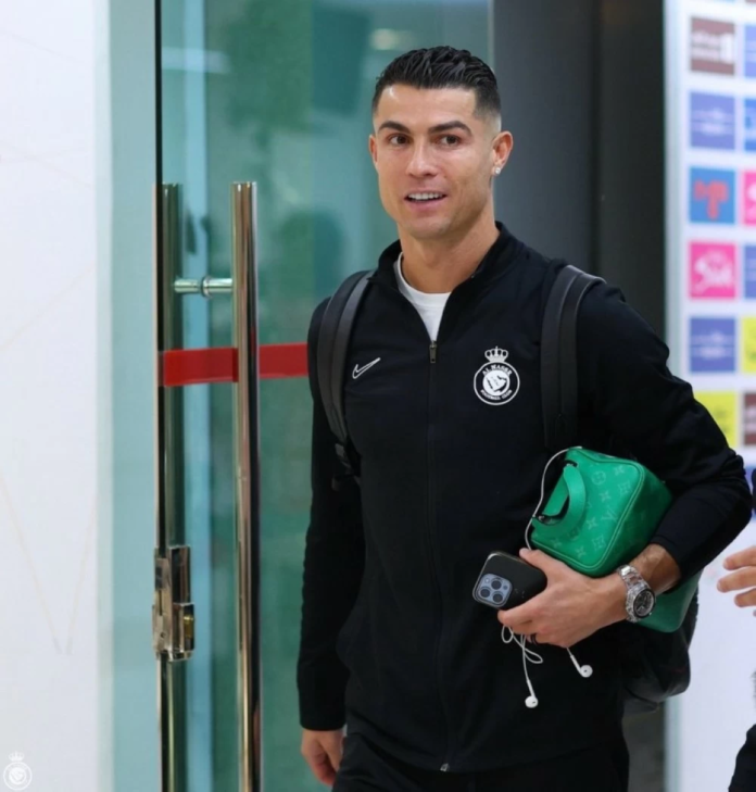 كريستيانو رونالدو يقترب من 1000 هدف: الدون يكتب التاريخ