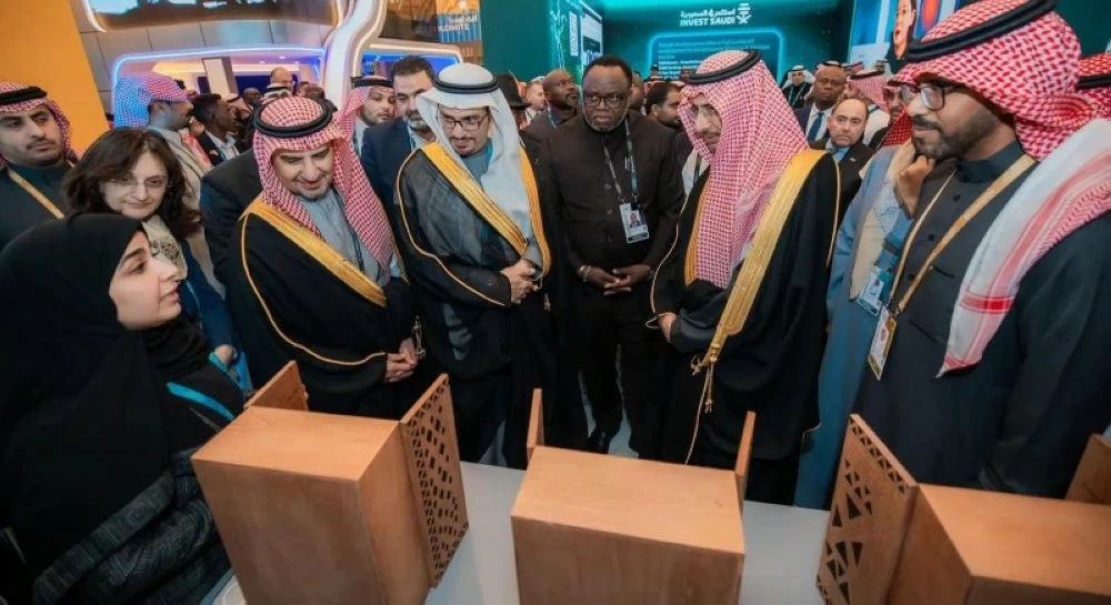 وزير الصناعة يفتتح المعرض المصاحب لمؤتمر التعدين الدولي