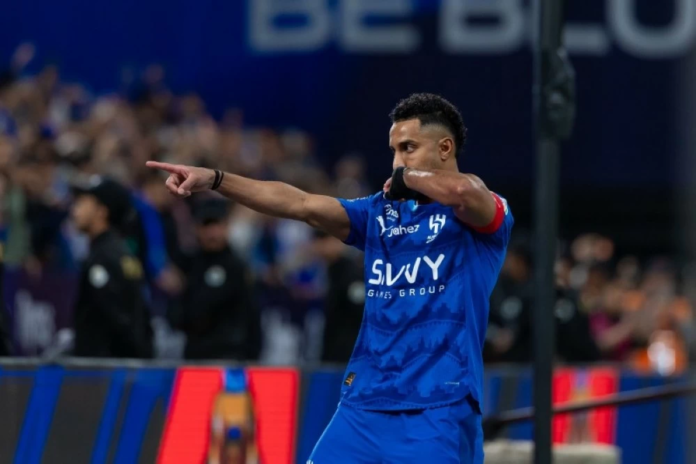 إصابة سالم الدوسري: تفاصيل الغياب وتأثيرها على الهلال