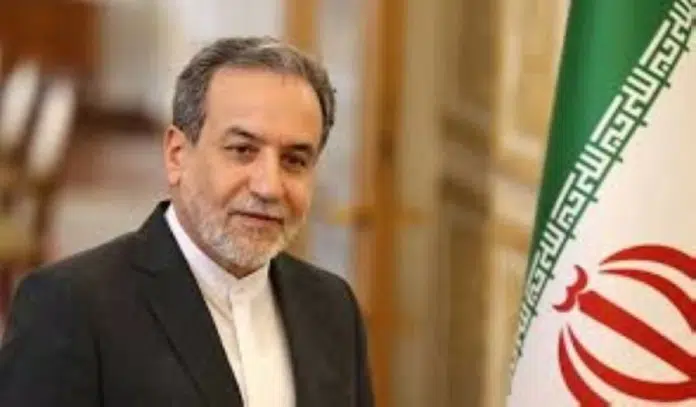 عراقجي ينفي خطط إعدام المحتجين: سياق وتداعيات دولية