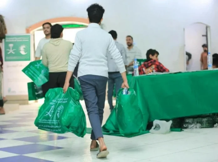 سلمان للإغاثة: 1057 قسيمة كسوة شتوية لنازحي مأرب اليمن