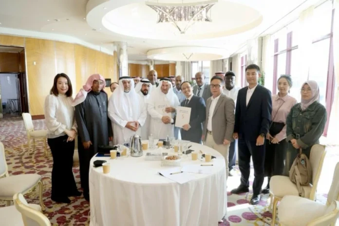 مستشفى مكة الجديد: عبدالعزيز كعكي يوقع شراكة صينية ضخمة