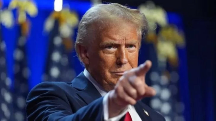 دونالد ترمب يستثمر 100 مليون دولار في سندات: تحليل مالي وأخلاقي