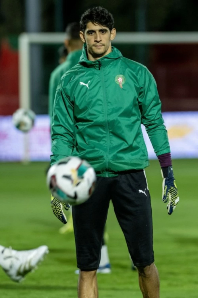 ياسين بونو: أسطورة الحراسة المغربية وتألقه العالمي