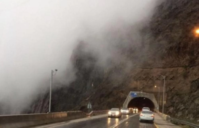 أمطار ورعود ورياح: تنبيهات الأرصاد لـ30 محافظة سعودية