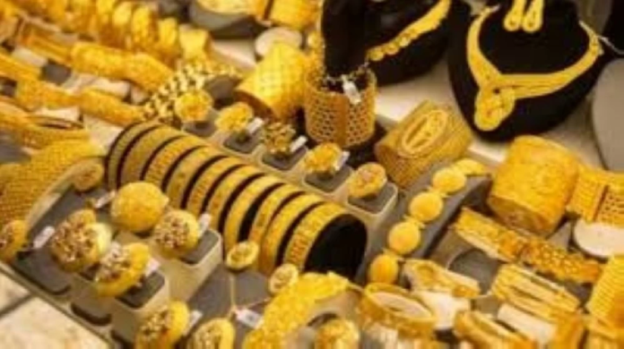 الذهب في مصر يسجل ارتفاعاً قياسياً: عيار 21 بـ 6,240 جنيهاً