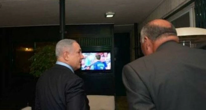 سامح شكري يكشف حقيقة صورة 