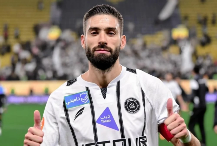 كاراسكو إلى روما أو نابولي؟ صراع إيطالي على نجم الشباب