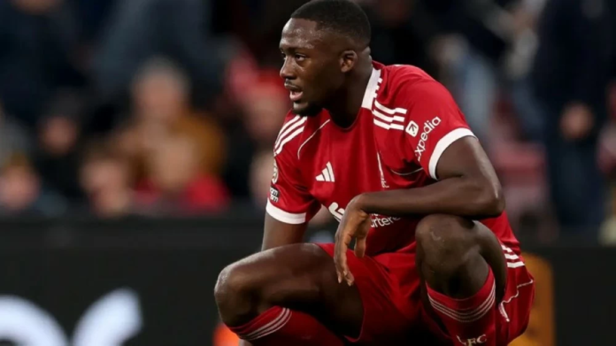 وفاة والد إبراهيما كوناتي: نجم ليفربول في حداد