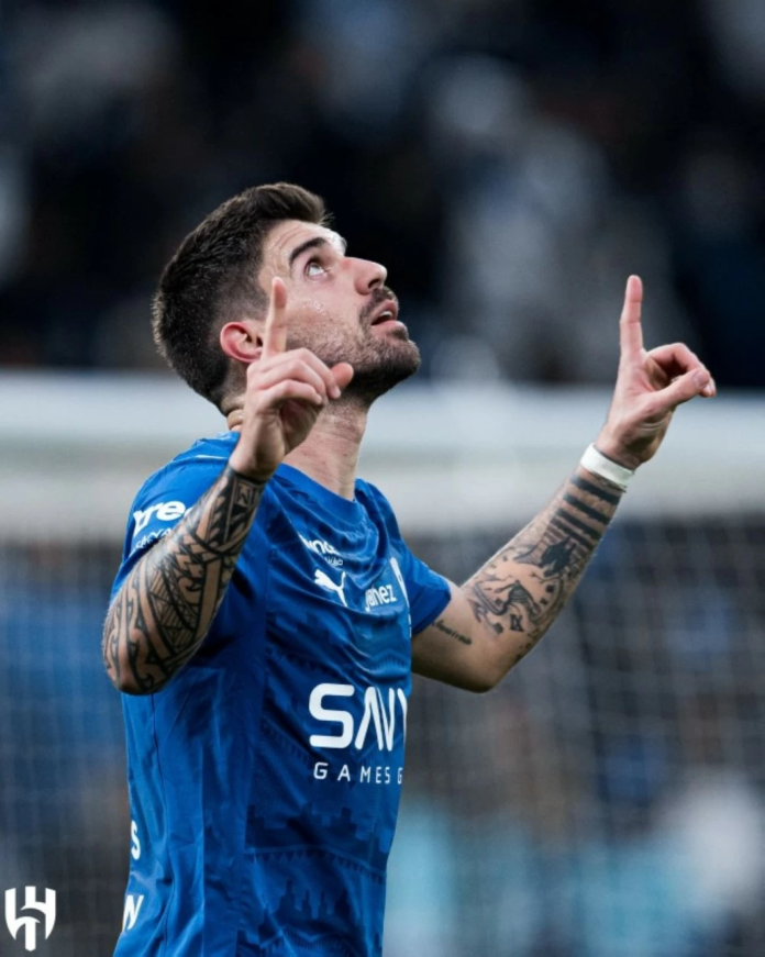 روبن نيفيز يتجاوز كاريو ويقود الهلال نحو الأمجاد