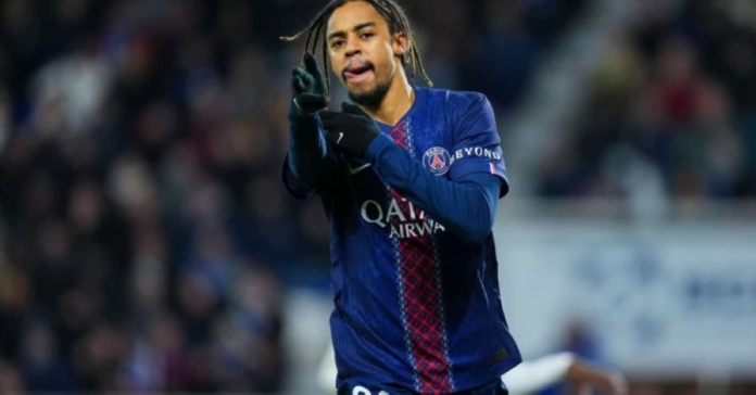 PSG يفوز على أوكسير ويضغط على لانس في صدارة الدوري الفرنسي