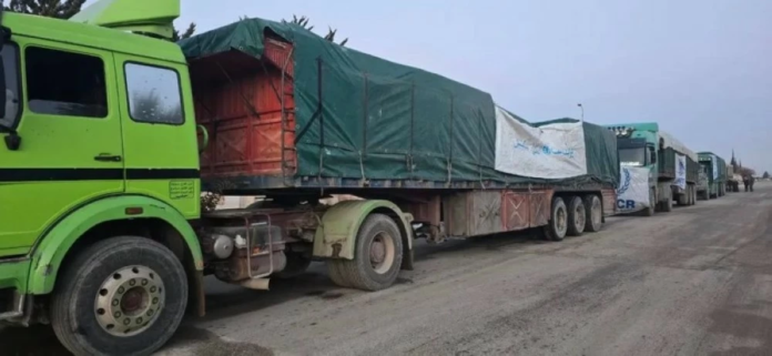 مساعدات إنسانية تصل عين العرب وسط توترات بين الحكومة وقسد