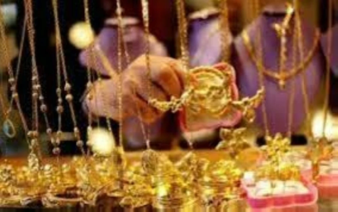 الذهب في مصر: ارتفاع تاريخي.. عيار 21 يلامس 6,735 جنيهاً