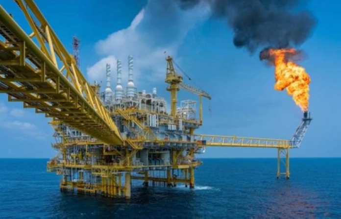 ارتفاع قياسي لأسعار الغاز بأمريكا: أزمة طاقة وشتاء قارس