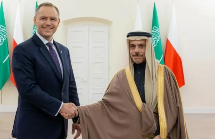 رئيس بولندا يستقبل وزير الخارجية السعودي: تعزيز الشراكة