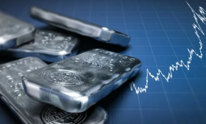 الفضة تسجل رقماً تاريخياً: الأونصة تتجاوز 113 دولاراً
