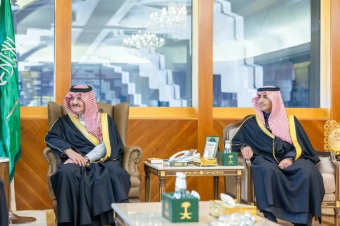 أمير الشرقية يكرم فرق هاكاثون الابتكار الحكومي لتعزيز رؤية 2030