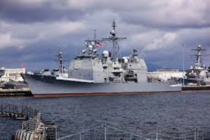 تصاعد التوتر بين أمريكا وإيران: حشود عسكرية ودبلوماسية مكثفة