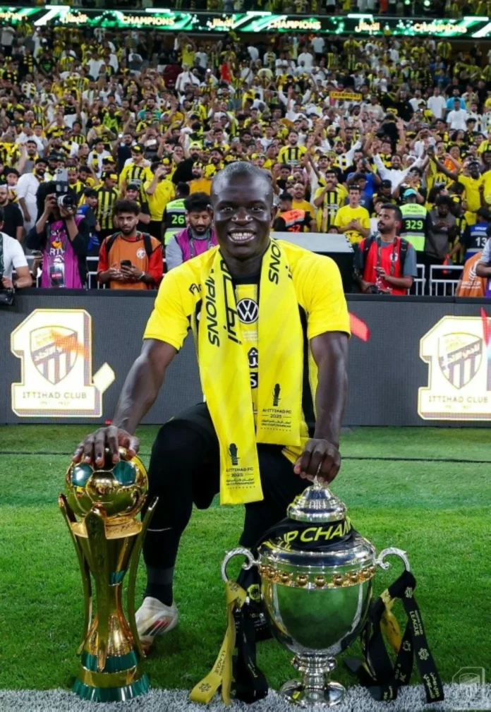 مصير كانتي مع الاتحاد: تجديد أم انتقال لفنربخشة؟