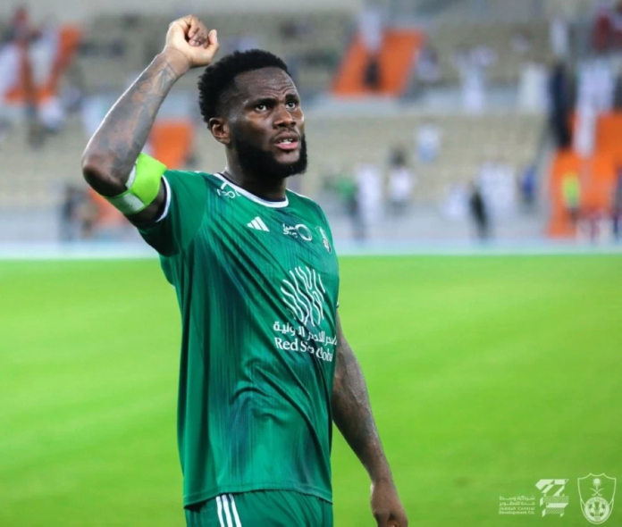 الأهلي ينتظر رد كيسيه: تجديد العقد أم العودة لأوروبا؟