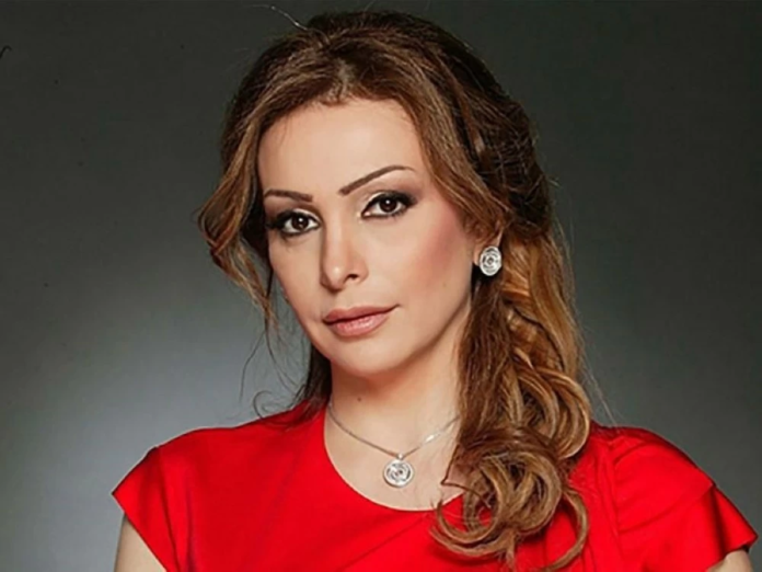 أمل حجازي تخلع الحجاب نهائياً وتُقيم أصوات شيرين وأنغام