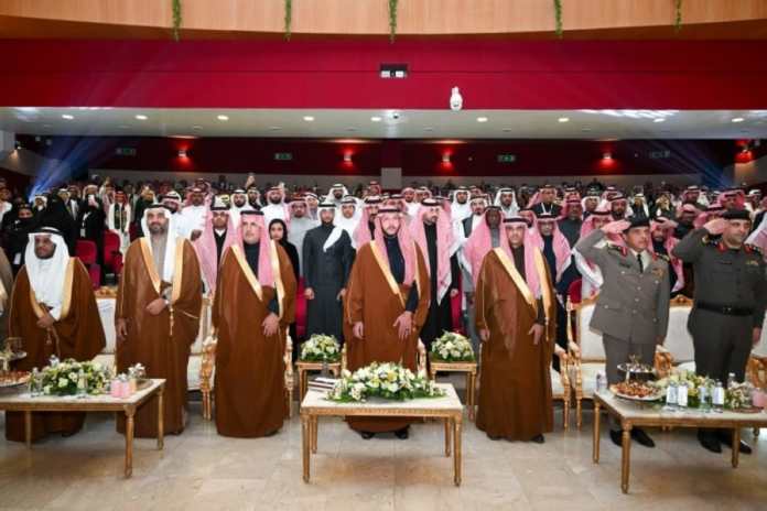 الأمير سعود بن نهار يرعى تكريم رواد التفوق العلمي بالطائف