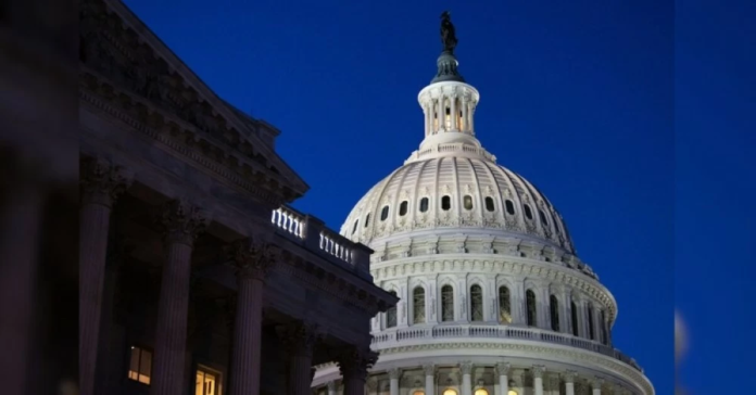 إغلاق حكومي أمريكي: الأسباب، التداعيات، ومستقبل الموازنة