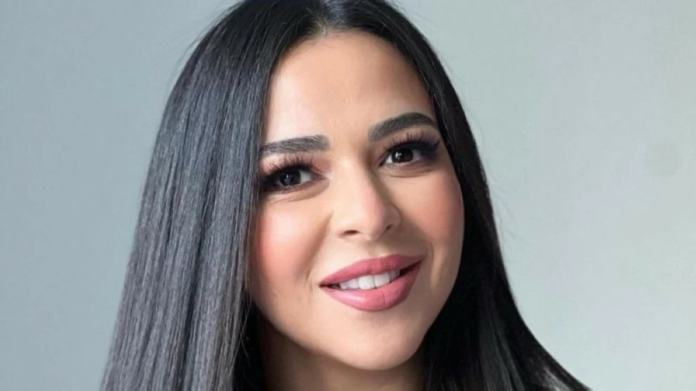إيمي سمير غانم ترفض التجميل: الشيب حزن على الوالدين