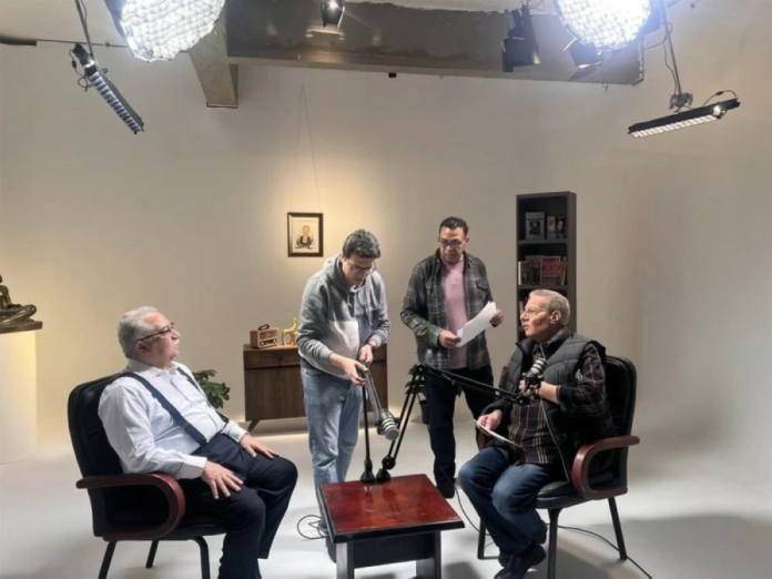 إبراهيم عيسى يظهر بعد شائعات الوفاة: تفاصيل أعماله الجديدة