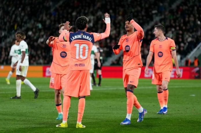 برشلونة يهزم إلتشي 3-1 ويعزز صدارة الليغا بفارق 4 نقاط