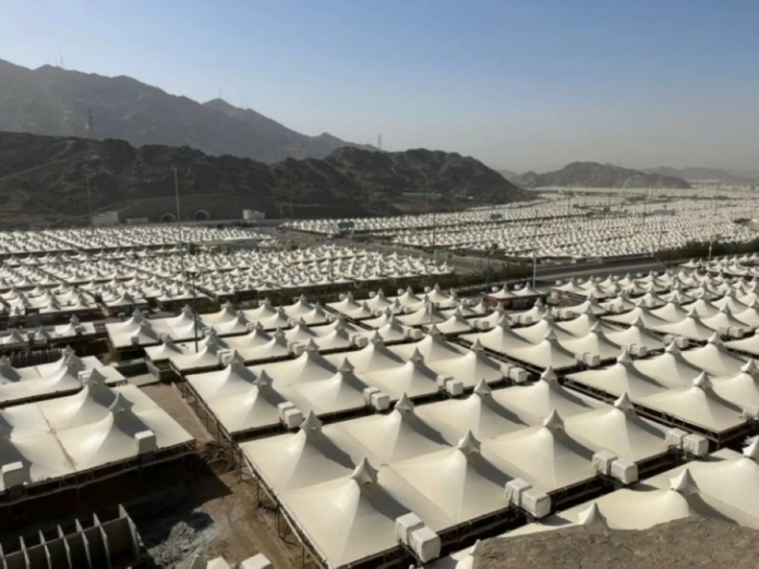 وزارة الحج توقف 1800 وكالة عمرة لضعف الأداء | السعودية