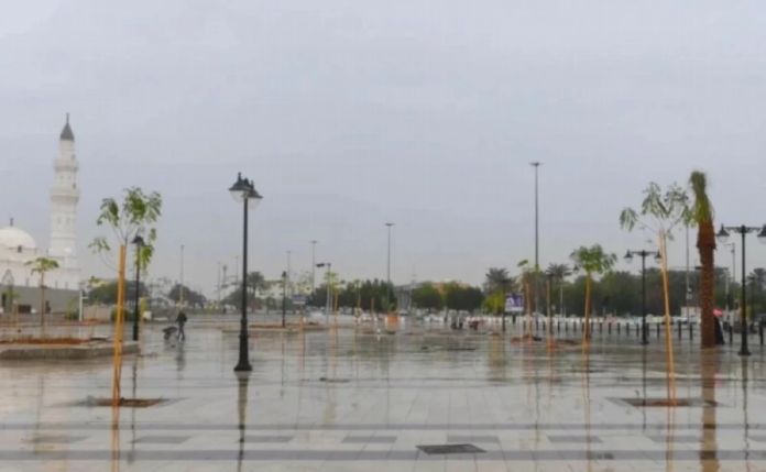 طقس السعودية: الأرصاد تحذر من أمطار ورياح في 10 مناطق