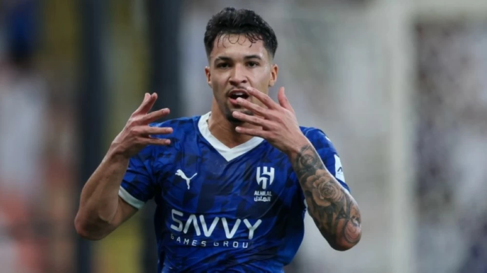 مستقبل بنزيما يهدد صفقة ليوناردو إلى أتلتيكو مدريد