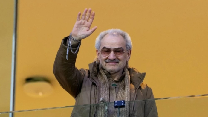 الوليد بن طلال ودعم الهلال: بنزيما وسوق النجوم السعودي